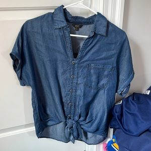 Denim short sleeve shirt